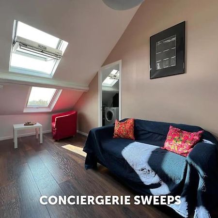 Bright Studio Apartment - Fontainebleau Buitenkant foto